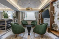 Hotel Elkhart, Tapestry Collection by Hilton - موقف سيارات