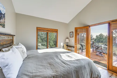 3 Mi to Dtwn: Mtn-view Red Lodge Retreat! - 2-Star