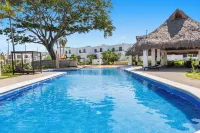 Aldea Hortus Retreat for 21 with Jacuzzi - Хоумстей