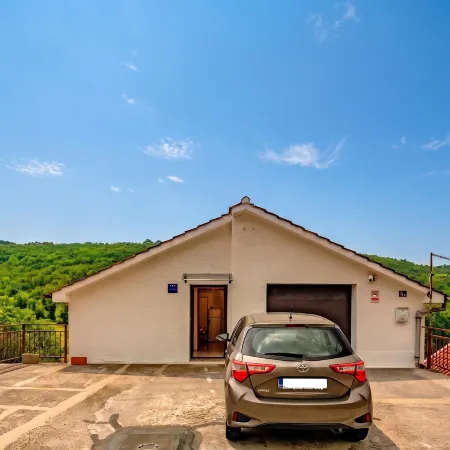 Studio Apartment Iva