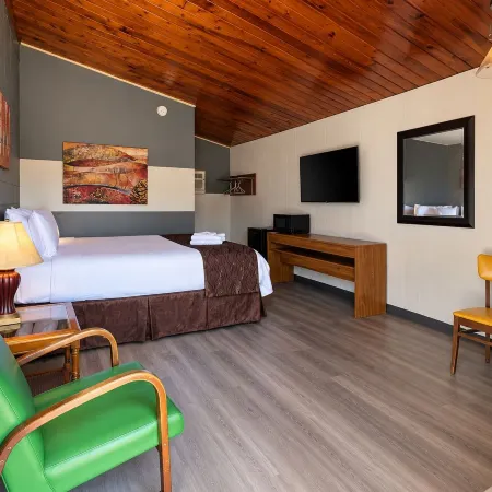 Superlodge Lloydminster