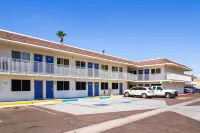 Motel 6 Mesa, AZ - North Các khách sạn gần DeVry University