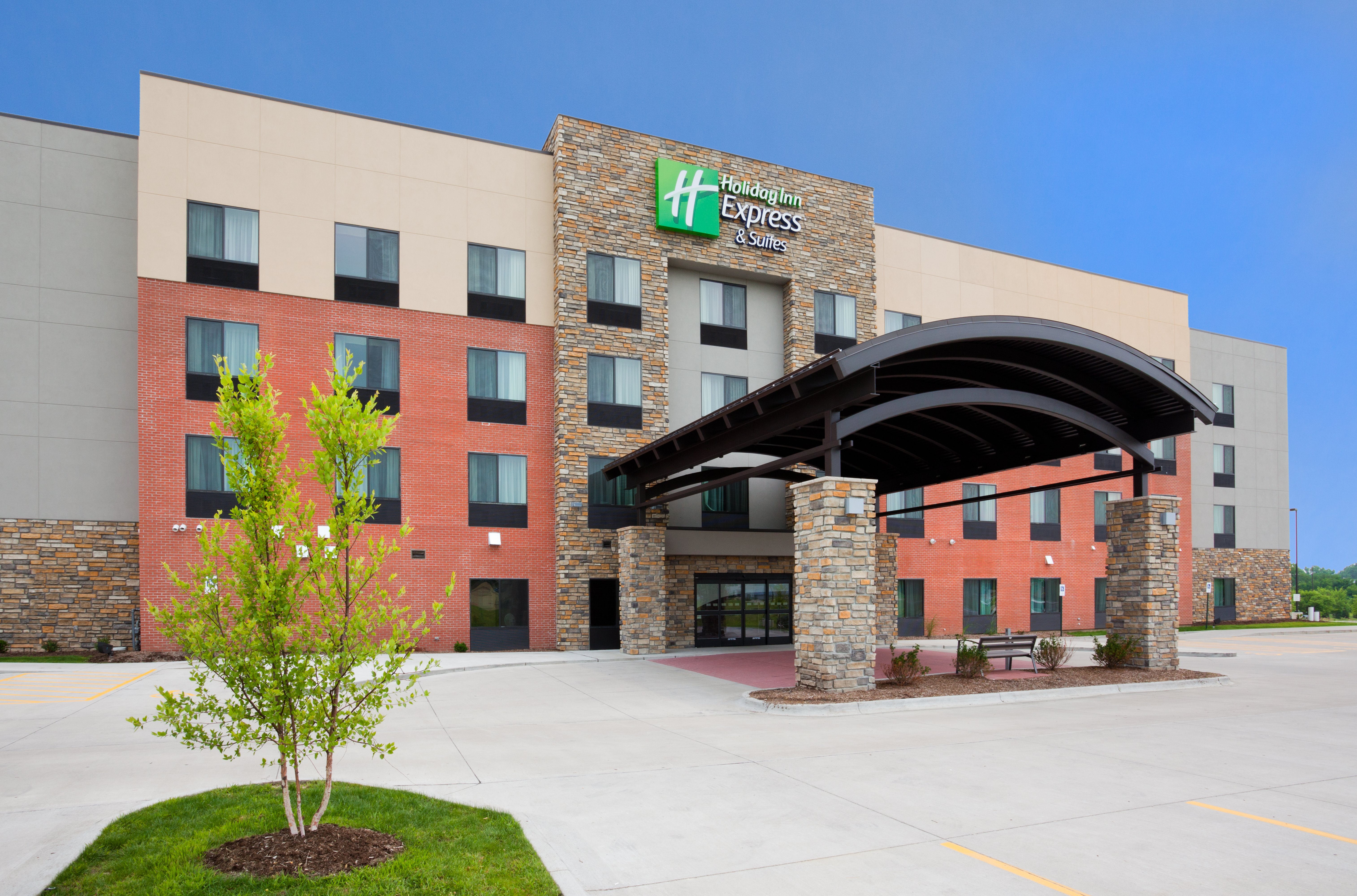 Holiday Inn Express & Suites Davenport, an Ihg Hotel