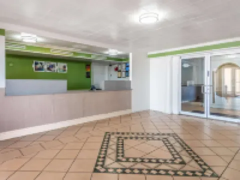 Studio 6 Fort Worth, TX - West Medical Center Hotels in White Settlement