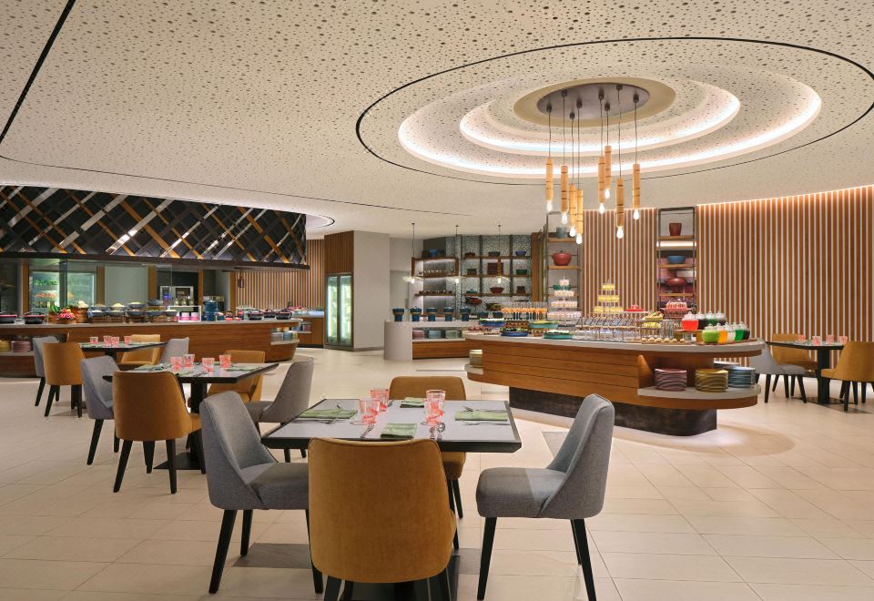 3. 포 포인츠 바이..