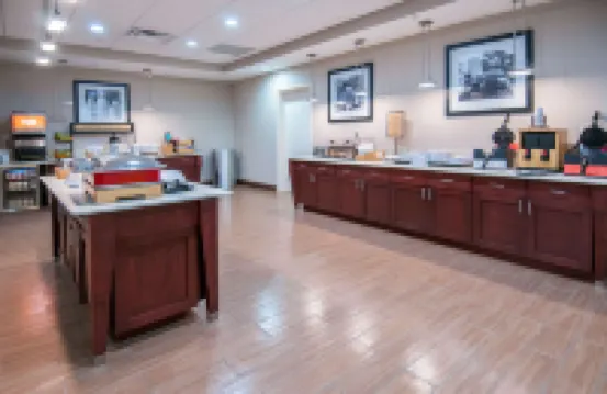 Hampton Inn Opelousas - Parking