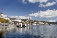 Hotel Schweizerhof Luzern Отели рядом с достопримечательностью «Часовенный мост»