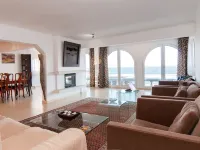 Terrazas del Mar. Villa on the Beach Sea Terrace Wifi Free Golf Ecological House コマルカ・エステのホテル
