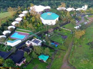 Thrisangu Haven Hill Resort