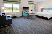 Hampton Inn & Suites Flagstaff East Hotels near Sunglass Hut