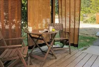 Coho Cottages Hotels in Willow Creek