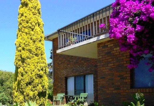 Eden Bed & Breakfast - Housity