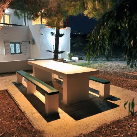 Tsakanos Apartments