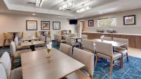 Best Western Plus Gateway Inn  Suites - Bữa sáng