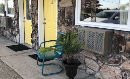 Triangle Inn Motel - Housity