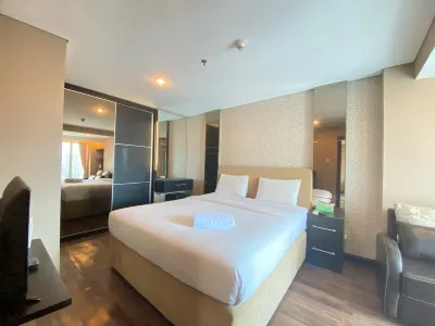Deluxe & Well Appointed 2Br at El Royale Apartment Hotels in Sumur Bandung