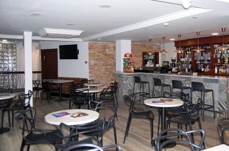 Hotel Queens - Adults Only