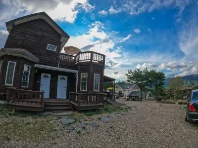 Morning Sound Hotels near Lee Hyo-seok Culture Village