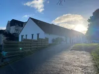 Shelder Hôtel - Cherbourg EN Cotentin - Equeurdreville فنادق في Equeurdreville-Hainneville