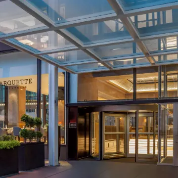 The Marquette Hotel, Curio Collection by Hilton