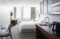 Club Quarters Hotel, Wacker at Michigan Hotels in Chicago