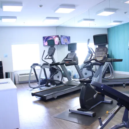 Holiday Inn Express & Suites MANSFIELD by IHG