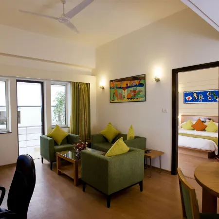 Lemon Tree Hotel, East Delhi Mall, Kaushambi