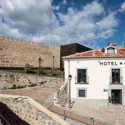 Hotel Puerta de la Santa Hotel Exterior