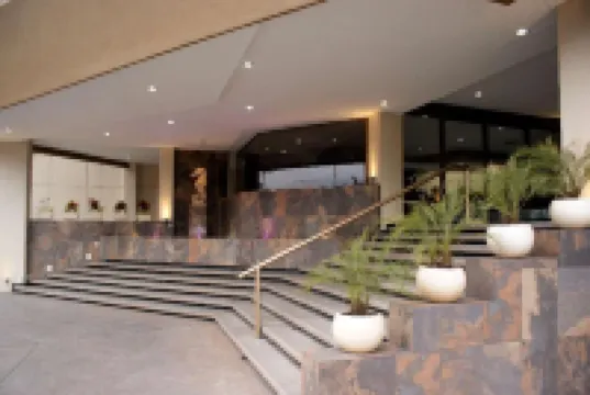 ベストウェスタン プラス プラザ フロリダ & タワー