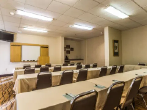 Sleep Inn Airport Hotels in West Columbia
