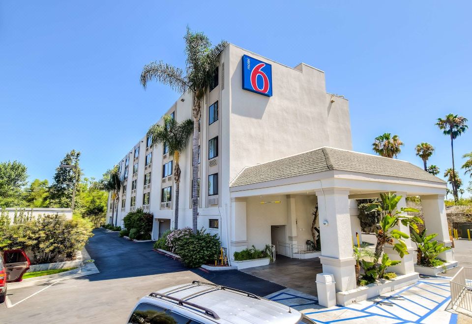 Motel 6 San Diego - Circle - Mission Valley-San Diego Updated 2023 Room  Price-Reviews u0026 Deals | Trip.com