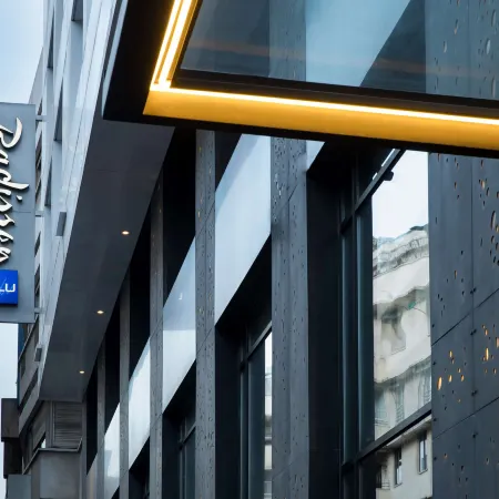 Radisson Blu Hotel Casablanca City Center Отели рядом с достопримечательностью «Хаммам Зиани»