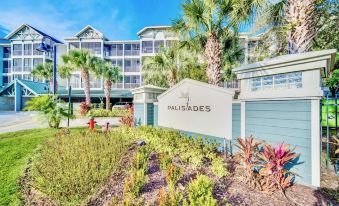 Bright 2Br Condo with Pool and Hot Tub - Near Disney