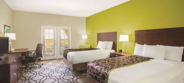 La Quinta Inn & Suites by Wyndham Conference Center Prescott Hotels in Prescott