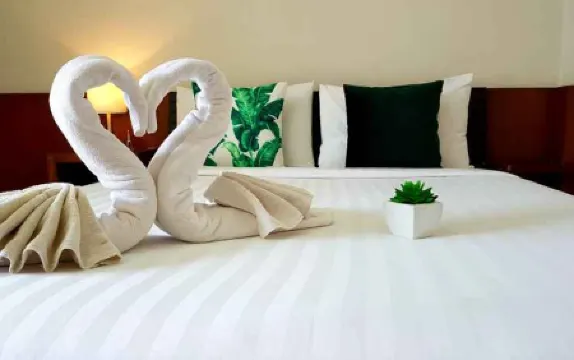 B.R.S. at Hotel Baanbumrungsuk