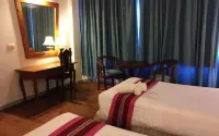 Thepnakorn Hotel