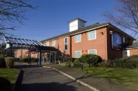 Pontypool Hotels in 