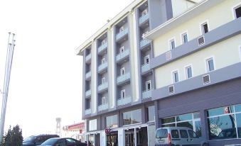 Corum Buyuk Otel - Housity
