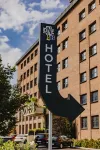 One66 Hotel Hotels near Union Experience