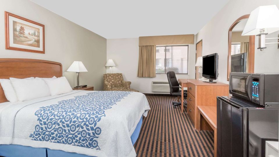 Days Inn by Wyndham Sidney NE