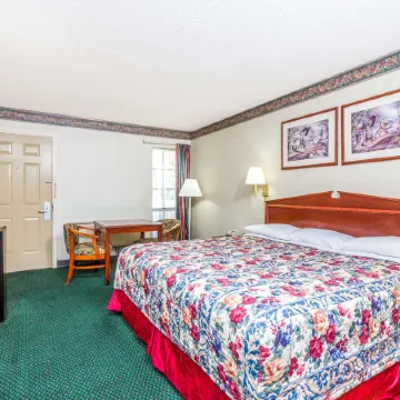 Days Inn by Wyndham Cornelia