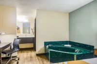 Quality Inn & Suites Hotels in Lake City