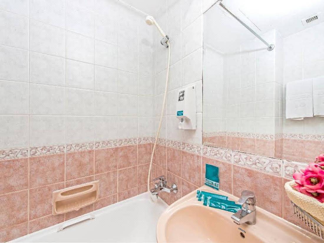 Hotel 81 Princess Singapore Staycation Approved Singapore Updated 22 Room Price Reviews Deals Trip Com
