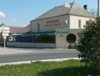 Relais des Cinq Routes Hotels in Saint-Marcel
