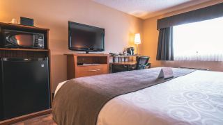 quality-inn-and-suites-saskatoon