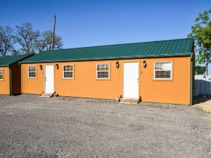 Elite Cabins and RV Park