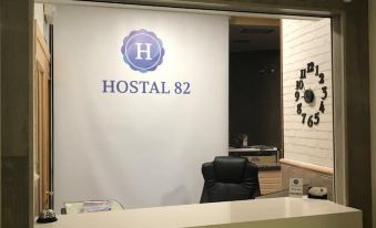 Hostal 82