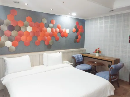 Seongsan Hotel, Yongho-Dong, Changwon Отели рядом со станцией Changwonjungang Railway Station