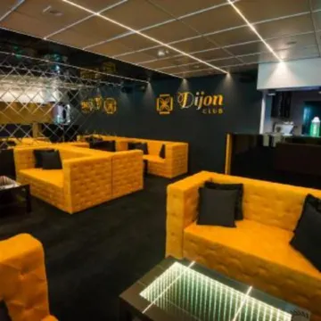 Hotel Ikar Отели рядом с достопримечательностью «Старый рынок»