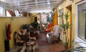 Arkale Lodge